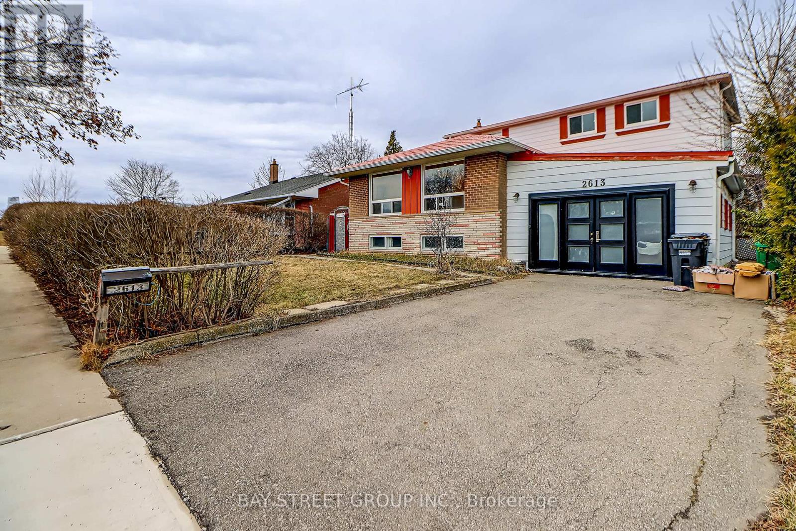 2613 CHALKWELL CLOSE|Mississauga (Clarkson), Ontario L5J2C2