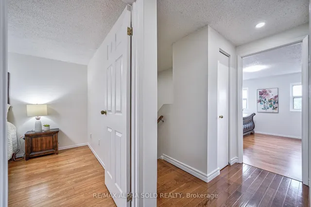 Additional image 19 of 55 Phalen Cres