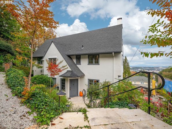 1240 NW Summit Ave, Portland, OR 97210
