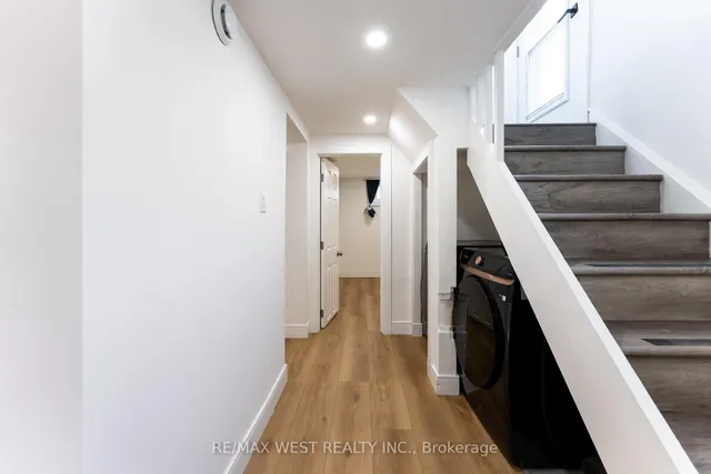 Additional image 29 of 102 Guestville Ave