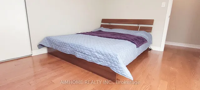 Additional image 16 of 42 PIANE Ave