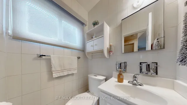 Additional image 24 of 46 Goldsboro Rd