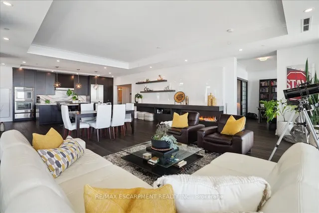 Additional image 7 of 2060 Lakeshore Rd Unit 206