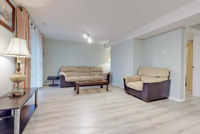 Additional image 28 of 187 Robert Hicks Dr