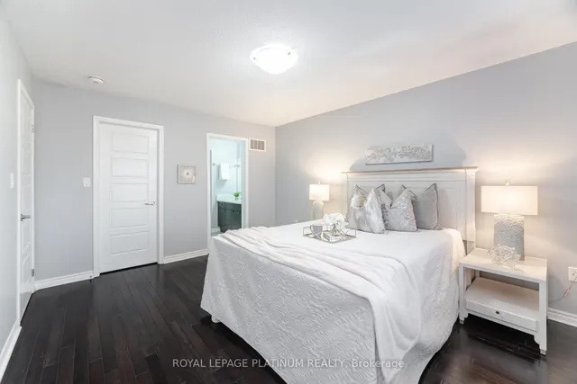 Additional image 25 of 624 Laking Terr