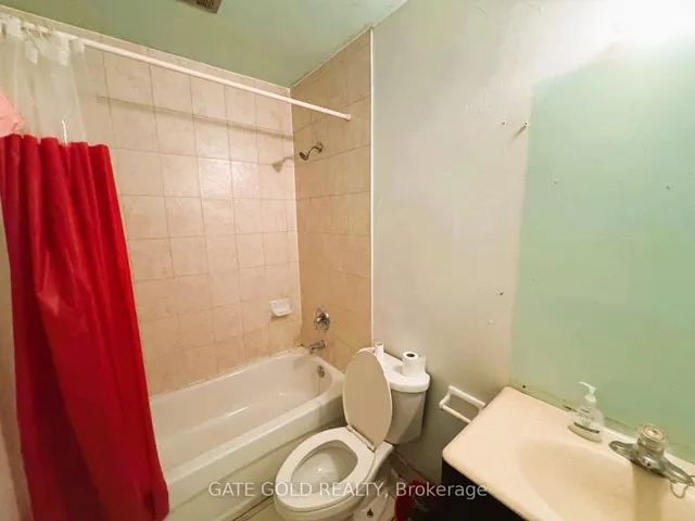 Additional image 12 of 1624 Bloor St Unit 17