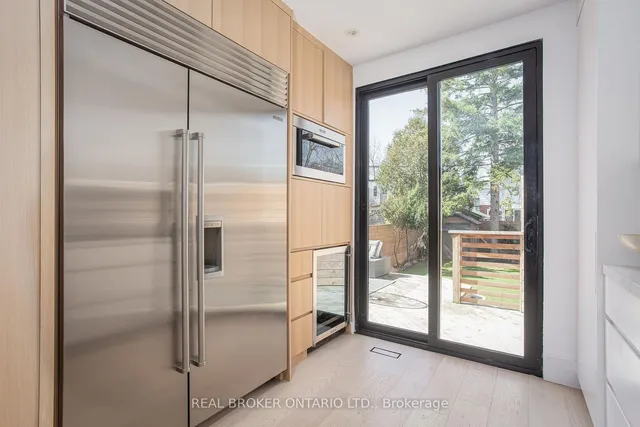 Additional image 11 of 108 Evans Ave