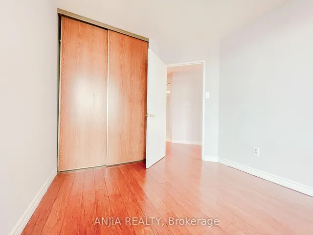 Additional image 33 of 300 Alton Towers Circ Unit 1601