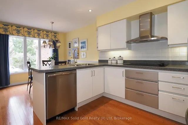 Additional image 12 of 405 Glasgow St Unit 6