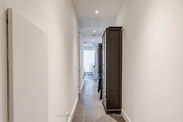 Additional image 13 of 81 Wellesley St Unit 1405