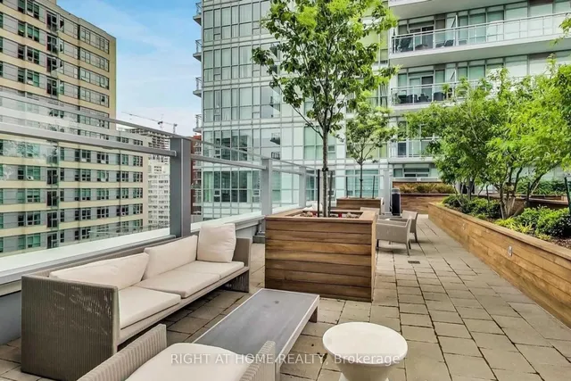 Additional image 39 of 98 Lillian St Unit 622