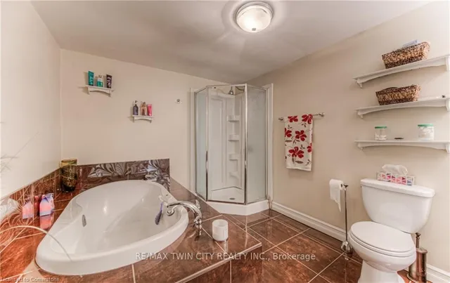 Additional image 21 of 26 Cedarhill Cres