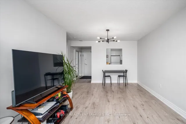 Additional image 8 of 21 Overlea Blvd Unit 506