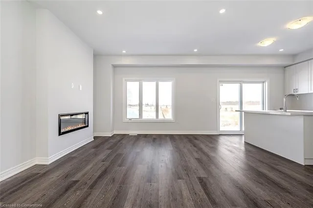 Additional image 5 of 205 Thames Way Unit 44