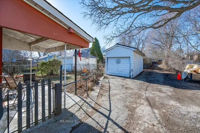 Additional image 21 of 500 Queensdale Ave