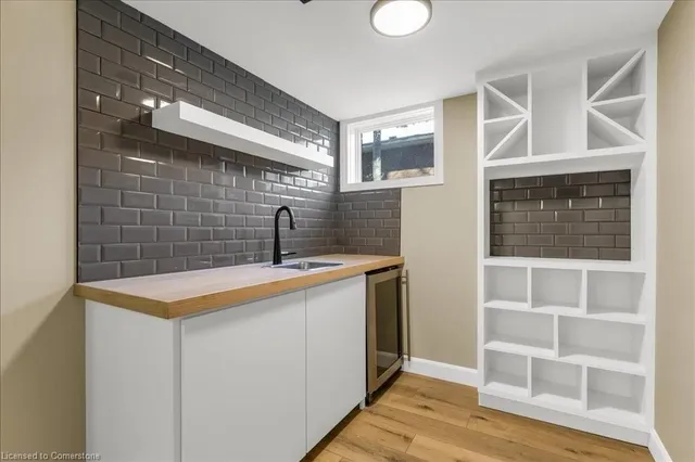 Additional image 19 of 211 Country Club Dr