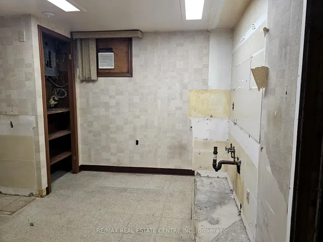 Additional image 31 of 8 Neyer St