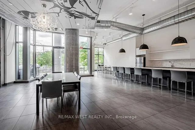 Additional image 28 of 150 East Liberty St Unit 2906