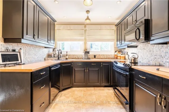 Additional image 13 of 89 Larraine Ave