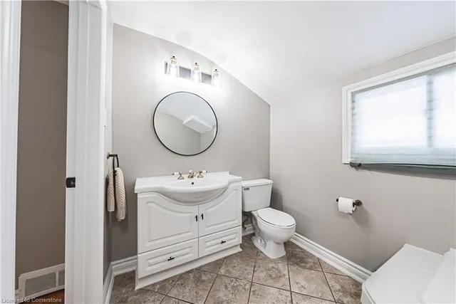 Additional image 30 of 386 West 5th St