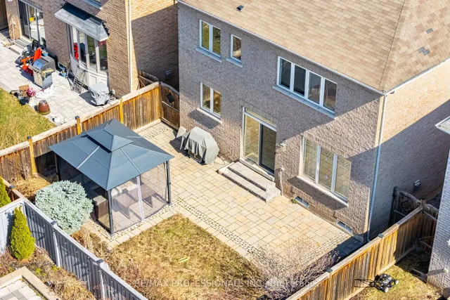 Additional image 42 of 35 Lampman Cres