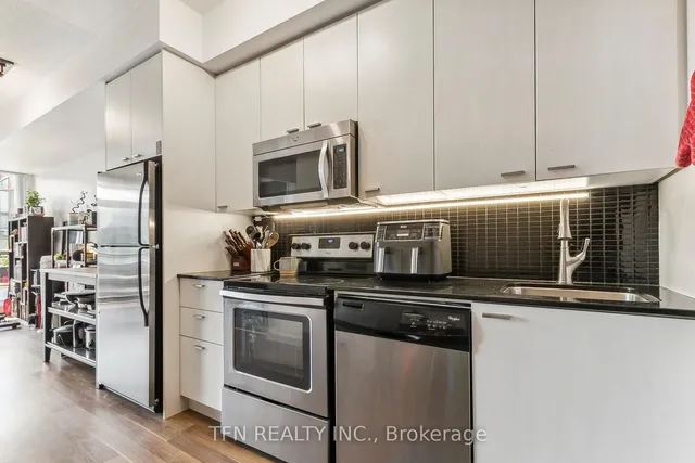 Additional image 27 of 775 King St Unit 906