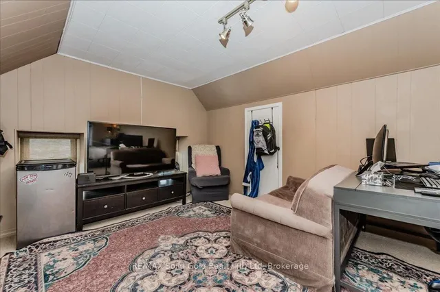 Additional image 27 of 56 Woolwich St