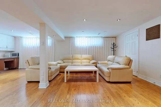 Additional image 40 of 17 Foursome Cres