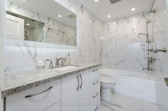 Additional image 25 of 2981A Bloor St