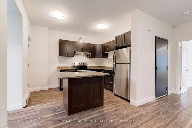 Additional image 7 of 152 Sanford Ave