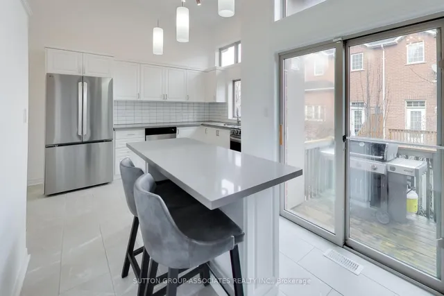 Additional image 13 of 70 Guildwood Pkwy Unit 4