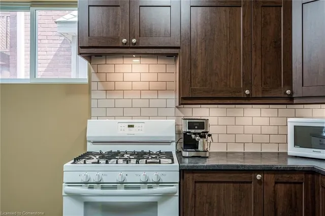 Additional image 19 of 90 Blake St