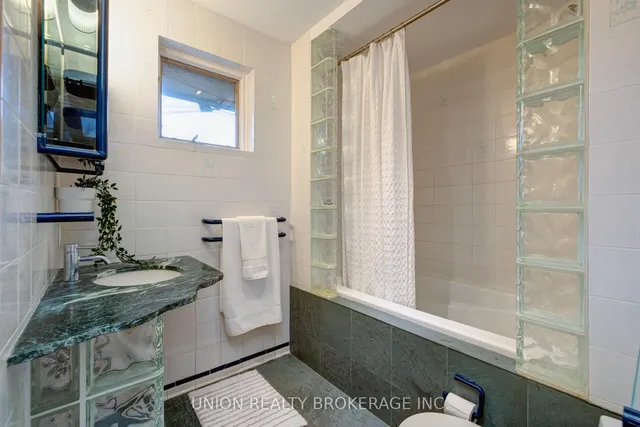 Additional image 22 of 54 Oakridge Dr