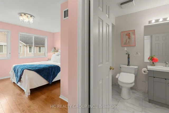 Additional image 17 of 83 Mondeo Dr Unit 535