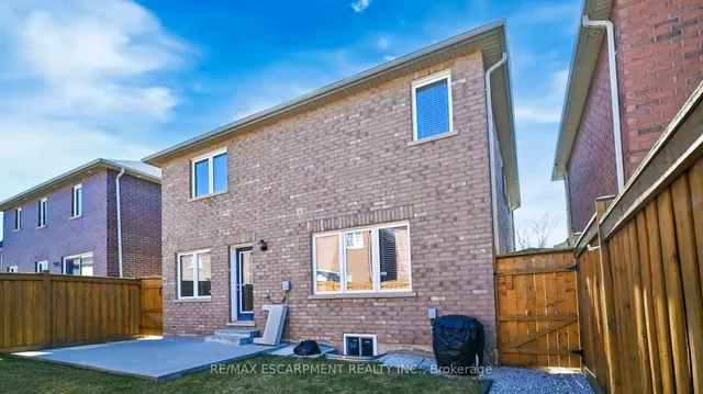 Additional image 40 of 37 Arkwright Dr