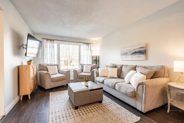 Additional image 6 of 19 Vista Crt