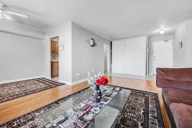 Additional image 3 of 180 Markham Rd Unit 512