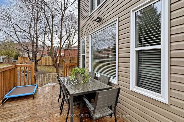 Additional image 26 of 142 Meighen Ave