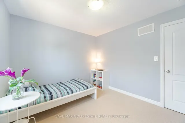 Additional image 32 of 8 Danielsgate Rd