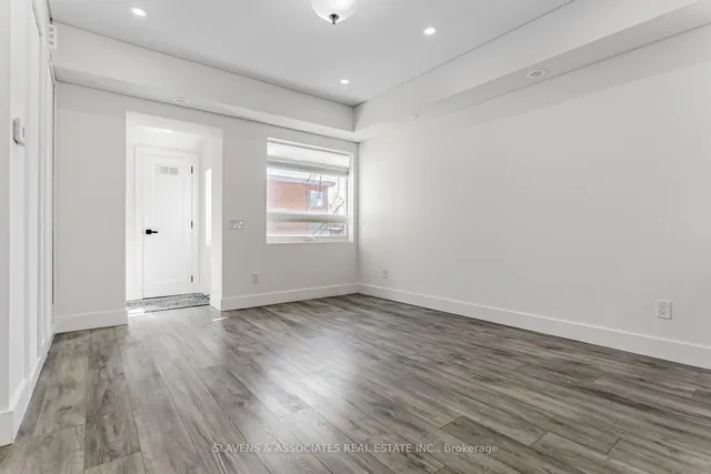 Additional image 23 of 1088 Avenue Rd