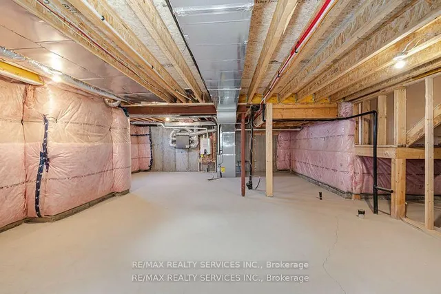 Additional image 30 of 63 Jazzberry Rd