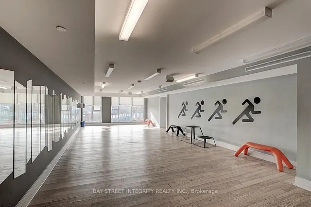 Additional image 19 of 20 Gladstone Ave Unit 311