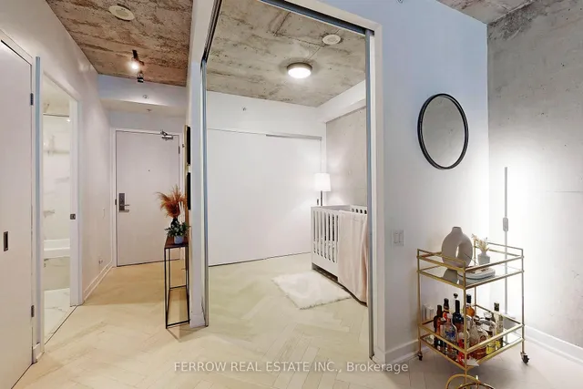 Additional image 18 of 39 Brant St Unit 415