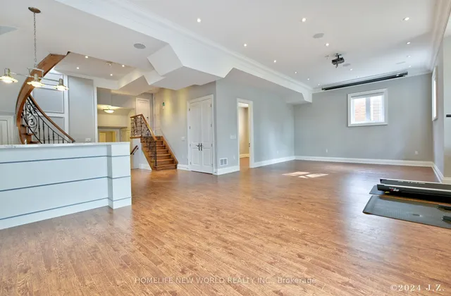 Additional image 41 of 120 Homewood Ave