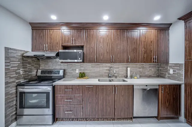 Additional image 10 of 55 Phalen Cres