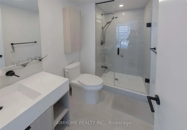 Additional image 17 of 108 Peter St Unit 817