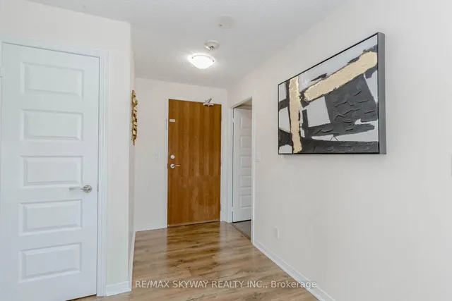 Additional image 11 of 215 Queen St Unit 403