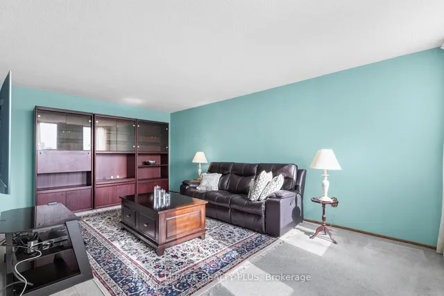 Additional image 7 of 3650 Kaneff Cres Unit 1002
