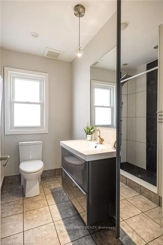 Additional image 19 of 134 Craigroyston Rd