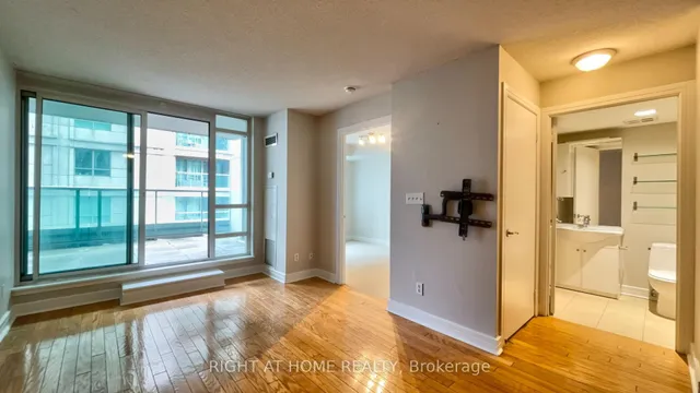 Additional image 10 of 16 Harrison Garden Blvd Unit 211